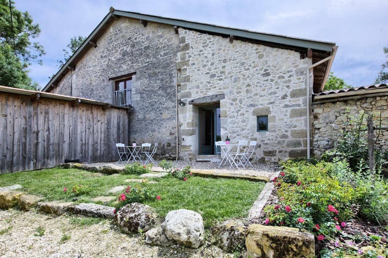 La Grange D'Oustaud Bed & Breakfast Verac Exterior photo